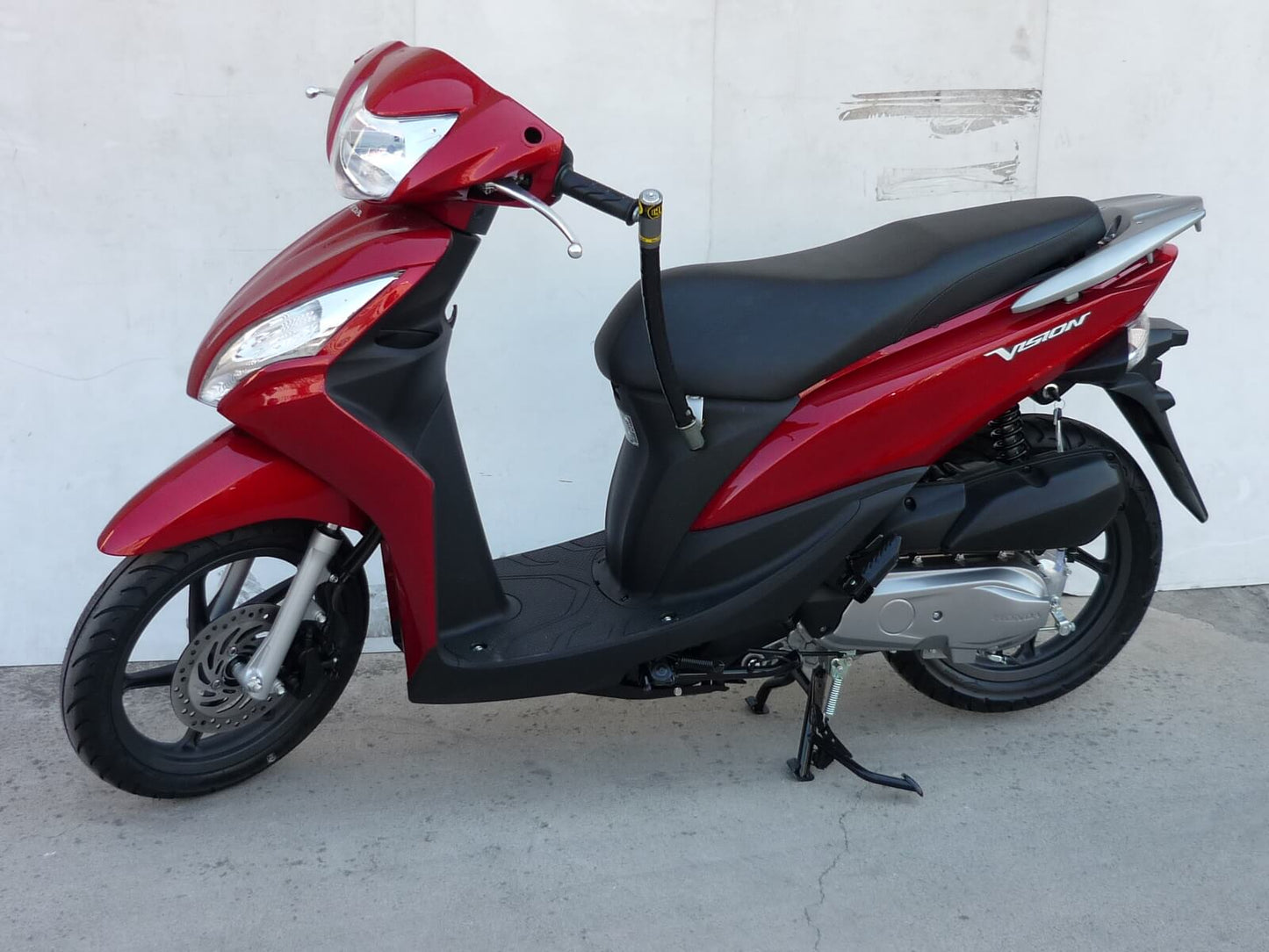 clm antirrobo manillar honda vision 110 chic puesto en moto